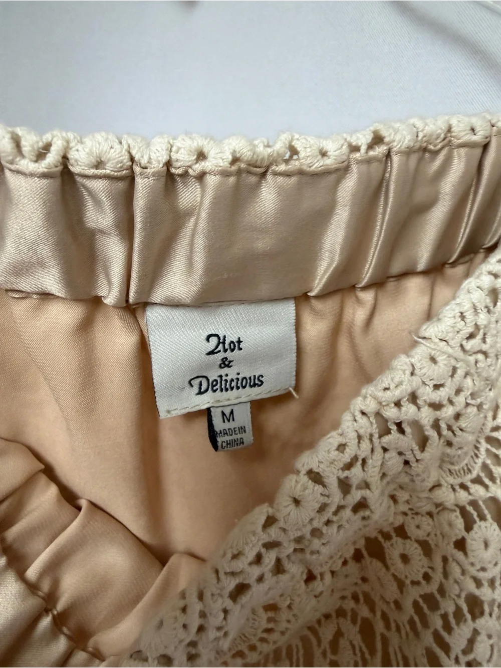 Knee Length Lace Skirt - Picture 3 of 6